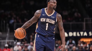 FIFA世俱杯-在线干活！锡安半场12投5中&amp;罚球6中5 得到15分8板2助